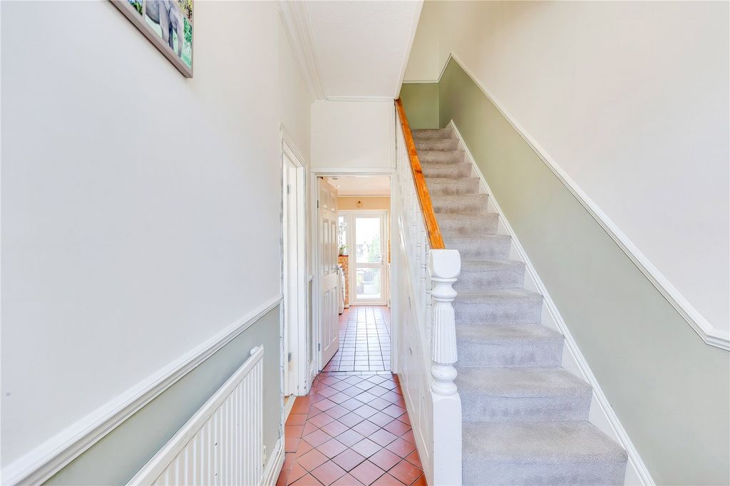 Property photo 2 of 35 Picture No. 22