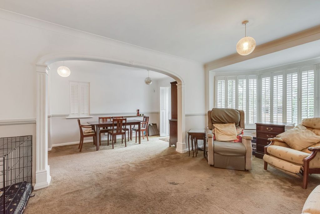 Property photo 3 of 16