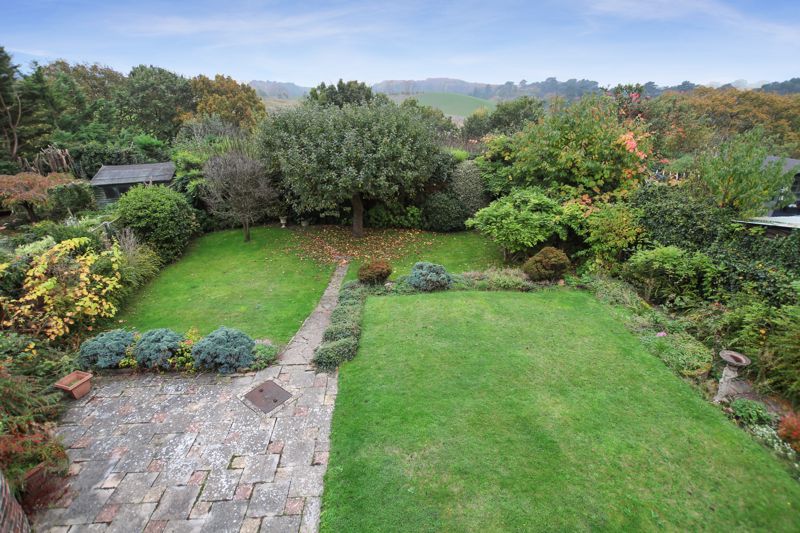 Property photo 2 of 16 Photo 6