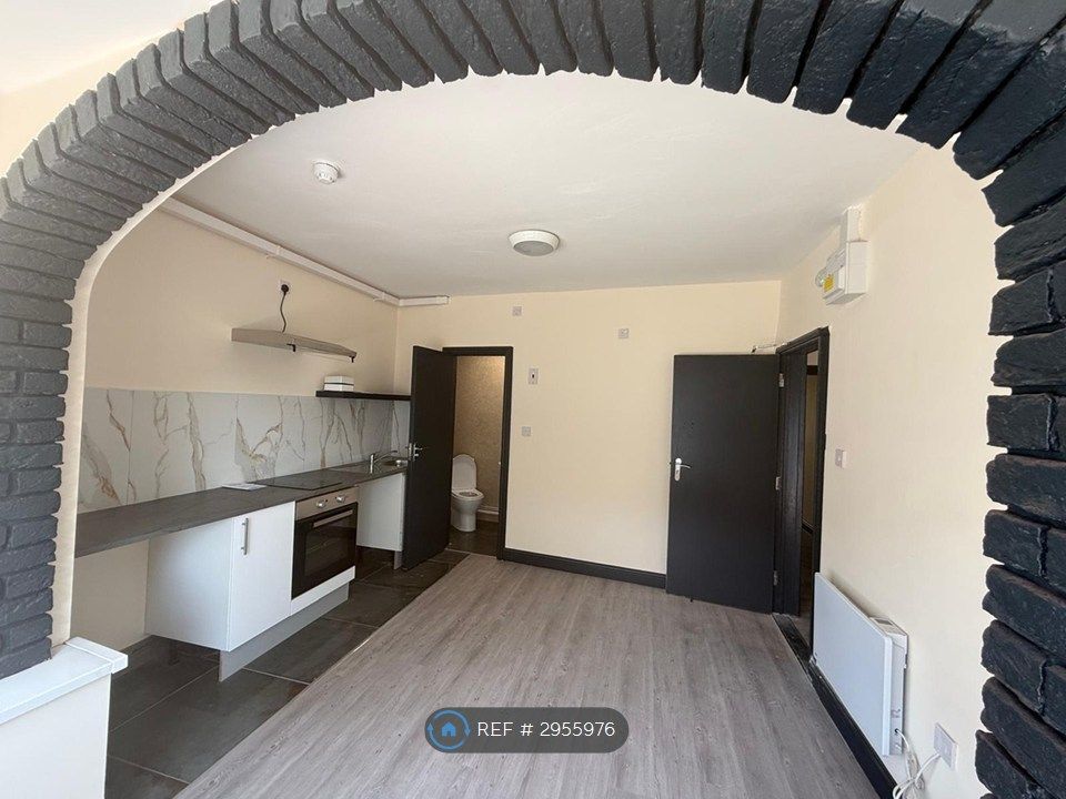 Property photo 1 of 35