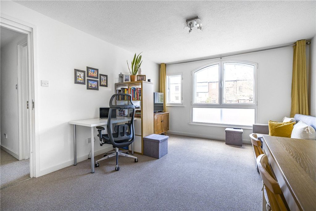 Property photo 1 of 15 Picture No. 01
