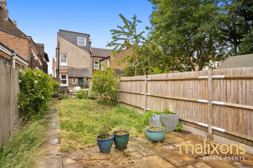 Property photo 3 of 15