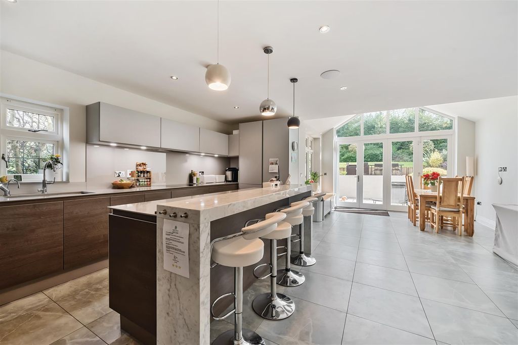 Property photo 3 of 34 Kitchen/Breakfast/Family Room