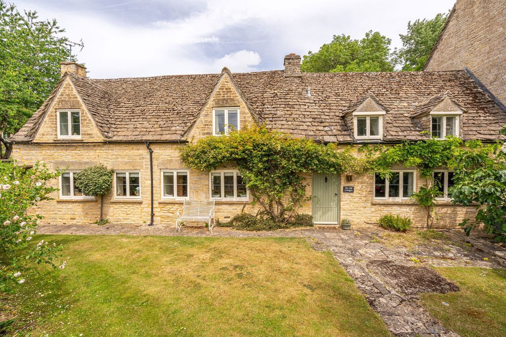 Property photo 1 of 21