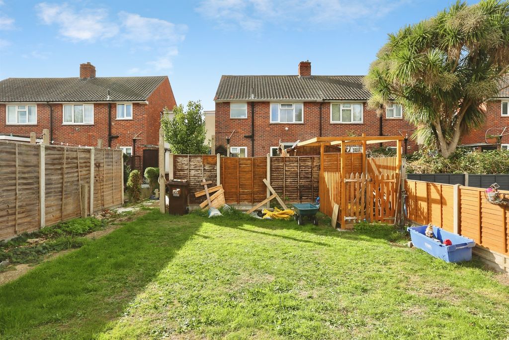 Property photo 3 of 10