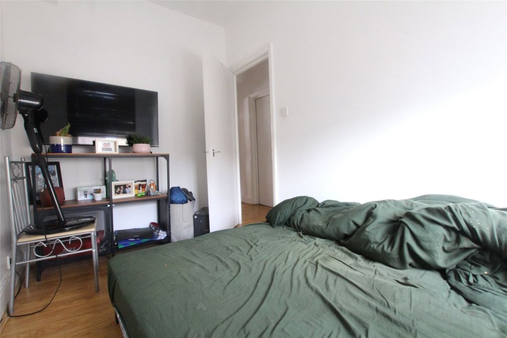 Property photo 3 of 6 Picture No. 07