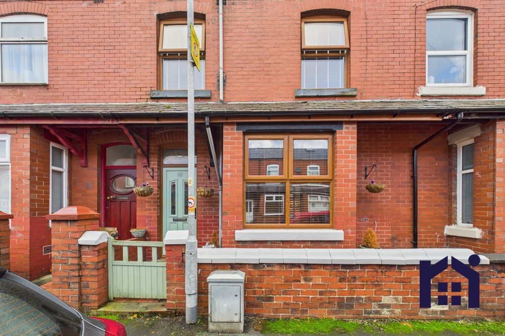 Property photo 1 of 15 Front