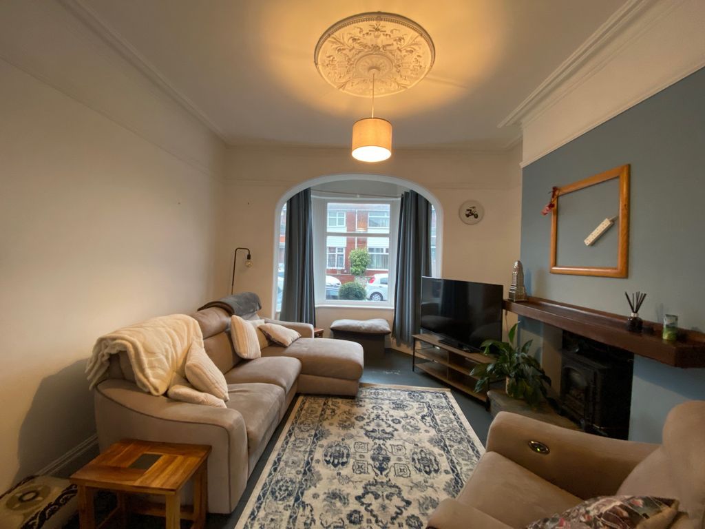 Property photo 2 of 14