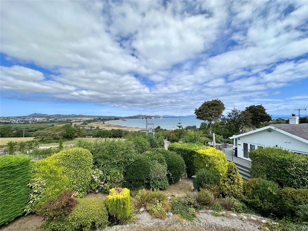 Property photo 2 of 19 Picture No. 20