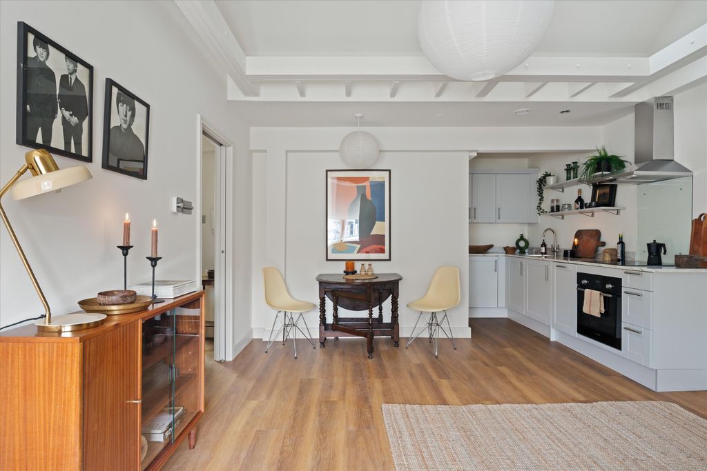 Property photo 2 of 12 Image