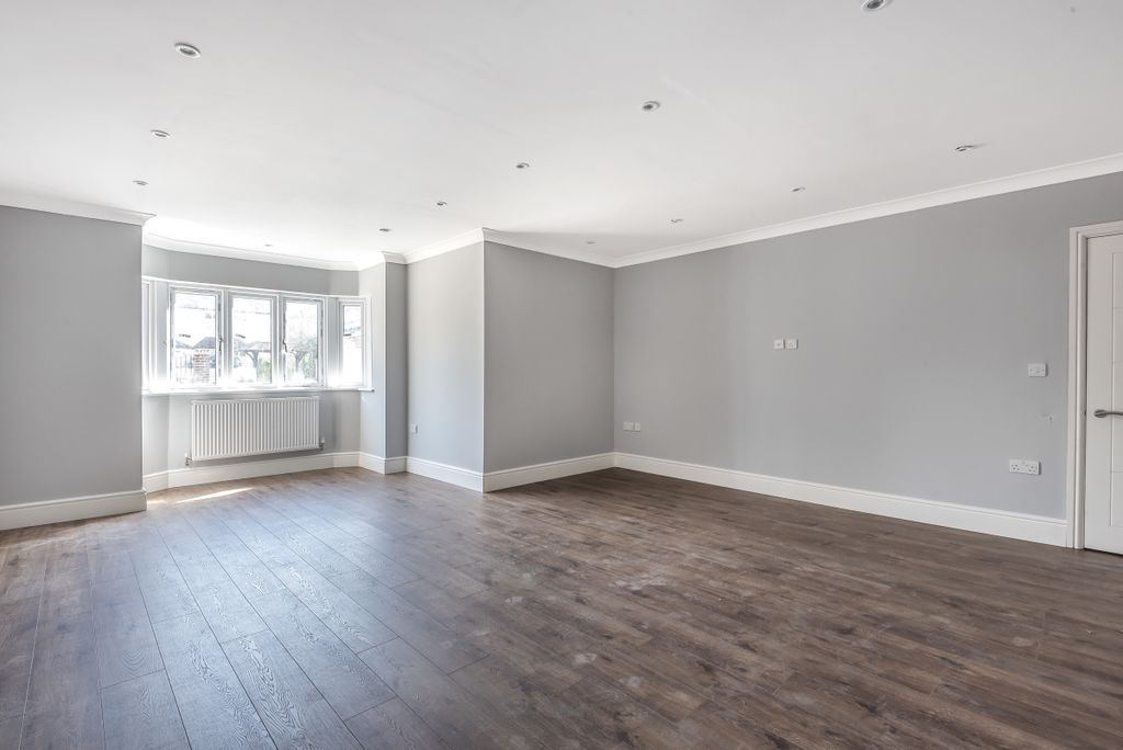 Property photo 2 of 13 476199 (2)