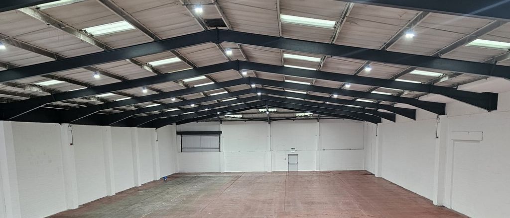 Property photo 2 of 3