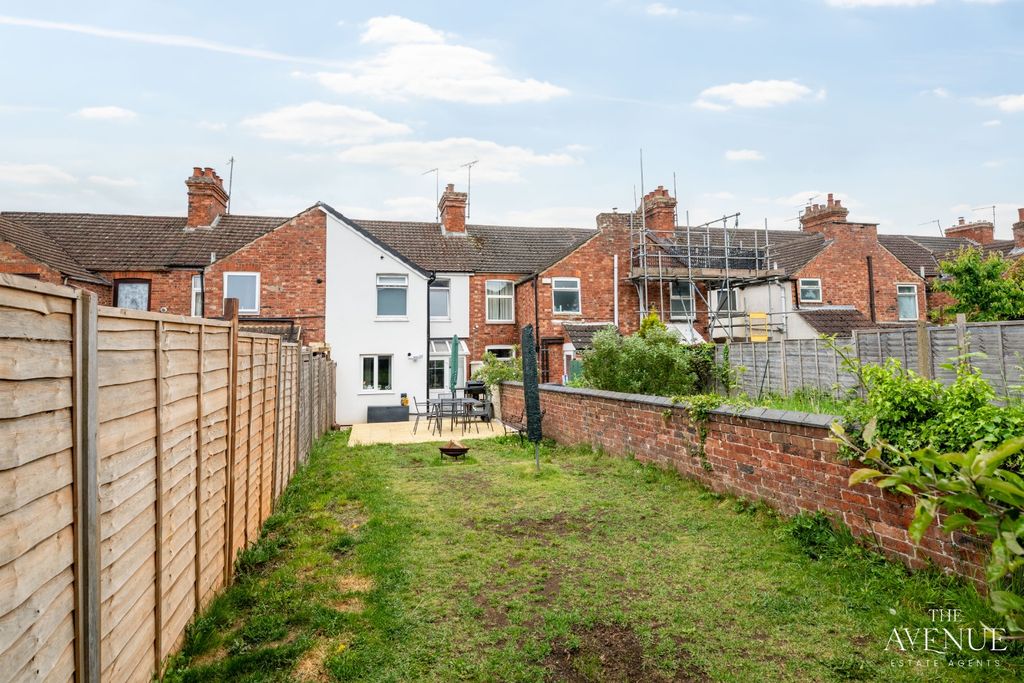 Property photo 2 of 31 5132239