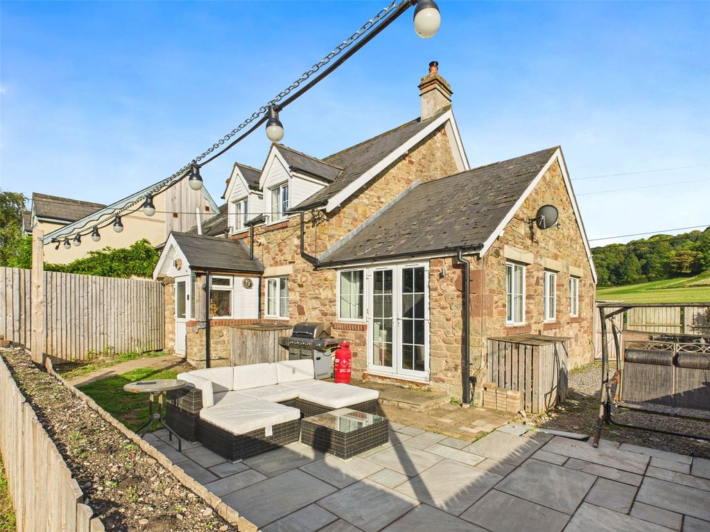 Property photo 3 of 22 Picture No. 15