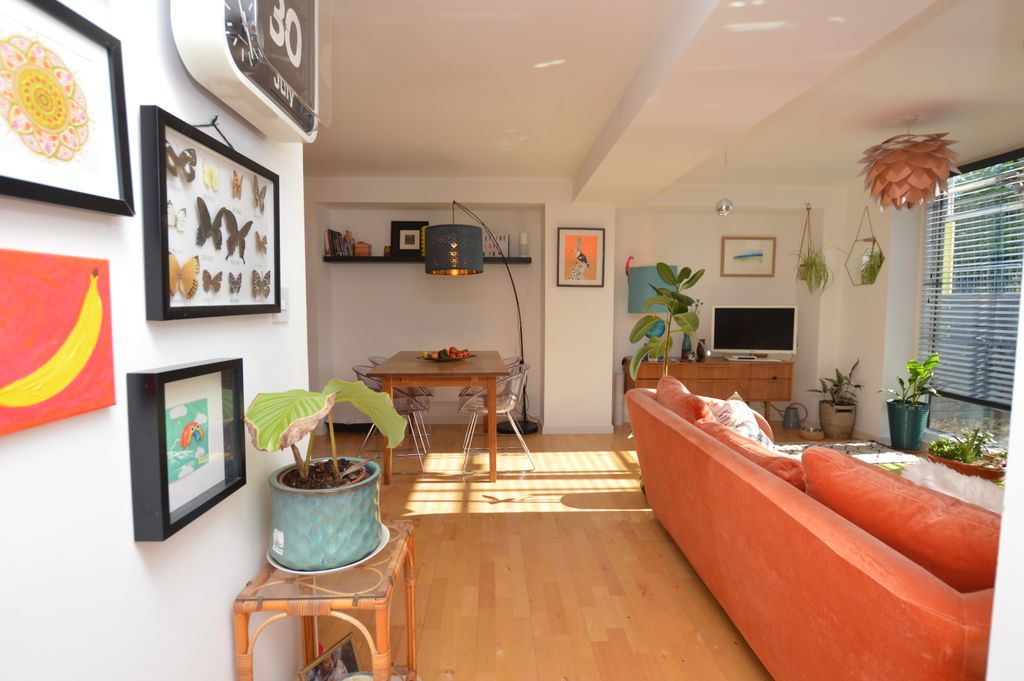 Property photo 3 of 8