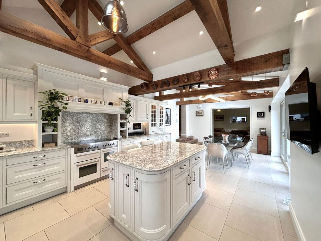 Property photo 3 of 29 4794794