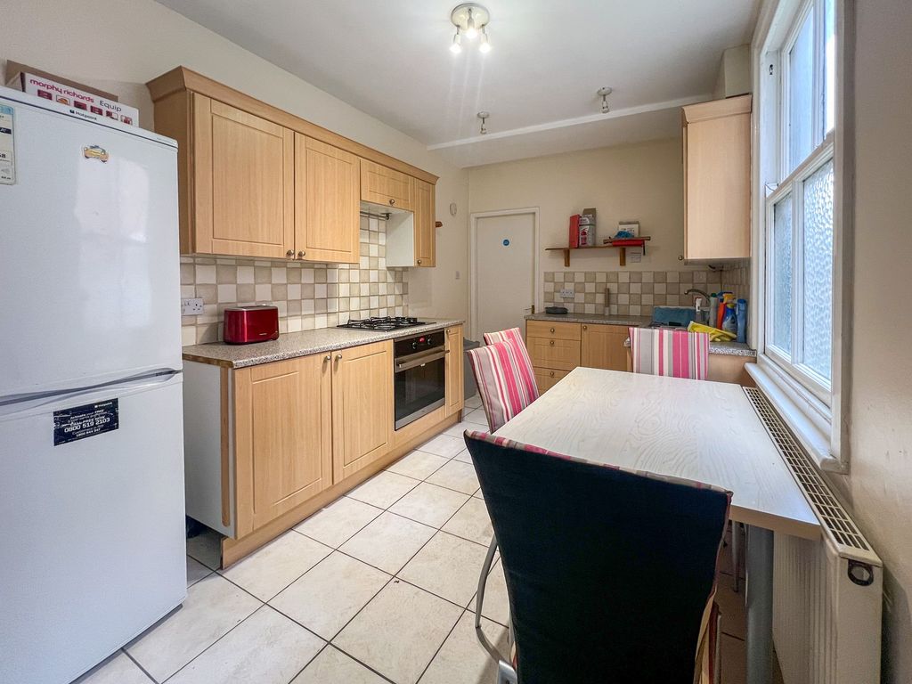 Property photo 2 of 22