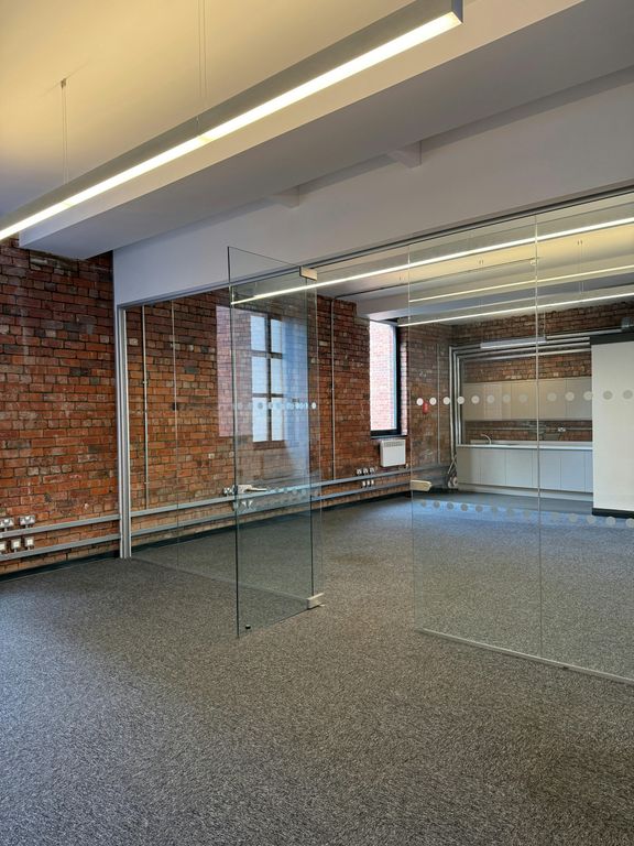 Property photo 3 of 11 9x.Jpg