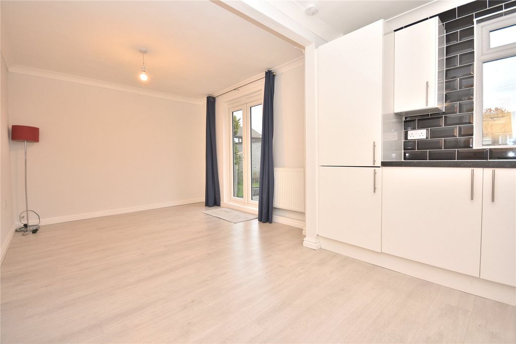 Property photo 3 of 14 Picture No. 13