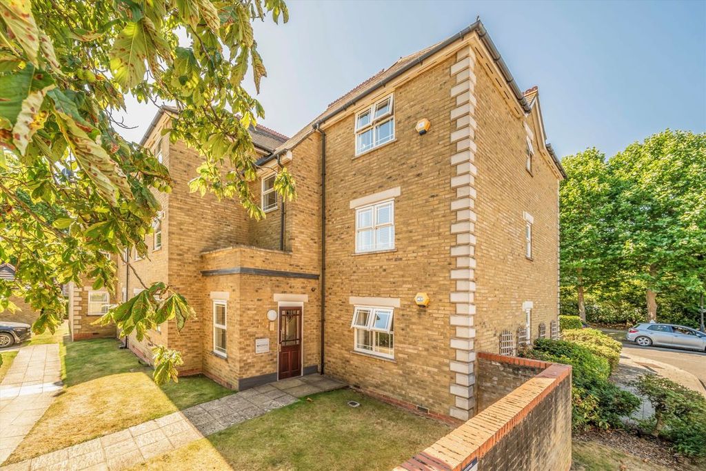 Property photo 1 of 6