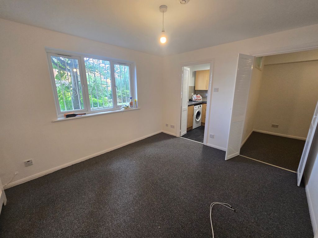Property photo 1 of 4