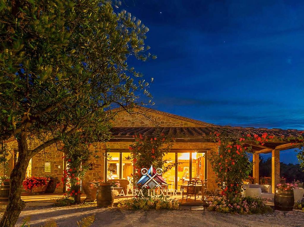 Property photo 3 of 42