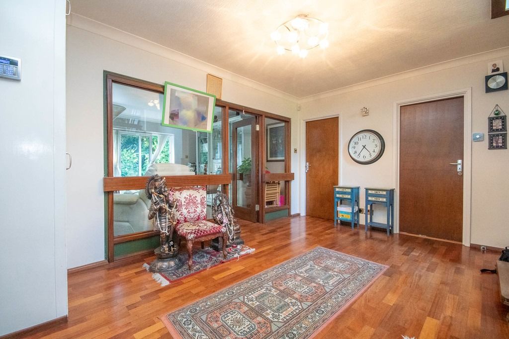 Property photo 3 of 17 4479512