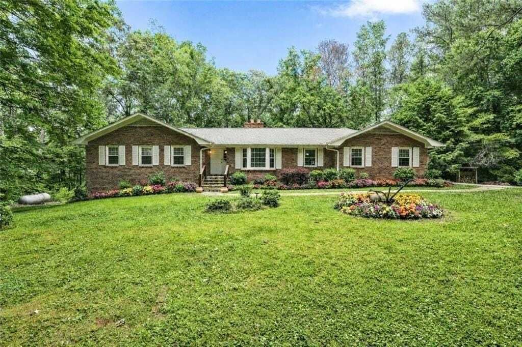 Property photo 1 of 31
