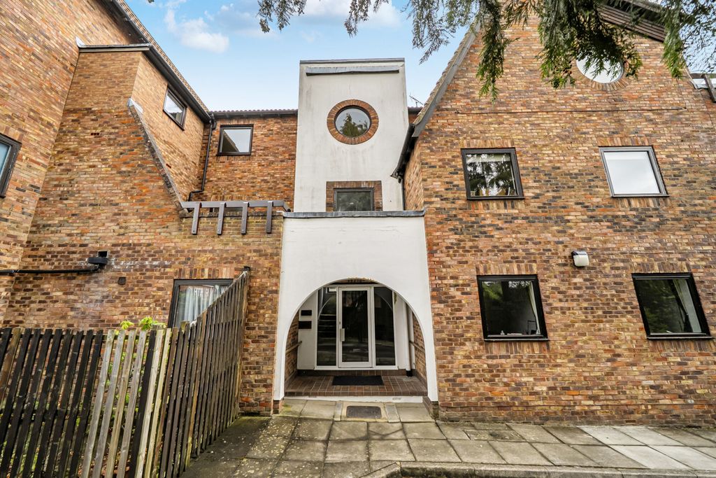 Property photo 1 of 25 1464652-5-6A0c50A...