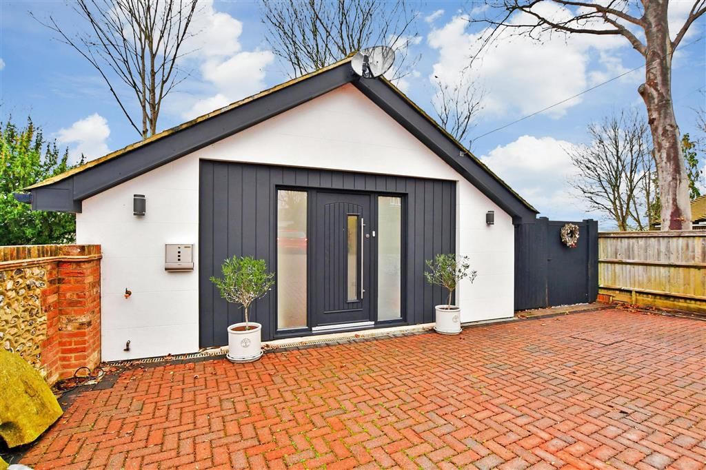 Property photo 3 of 13 External (Web)