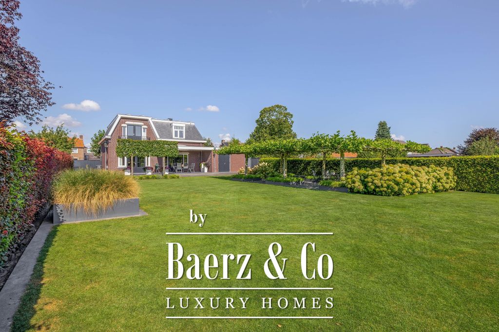 Property photo 1 of 42