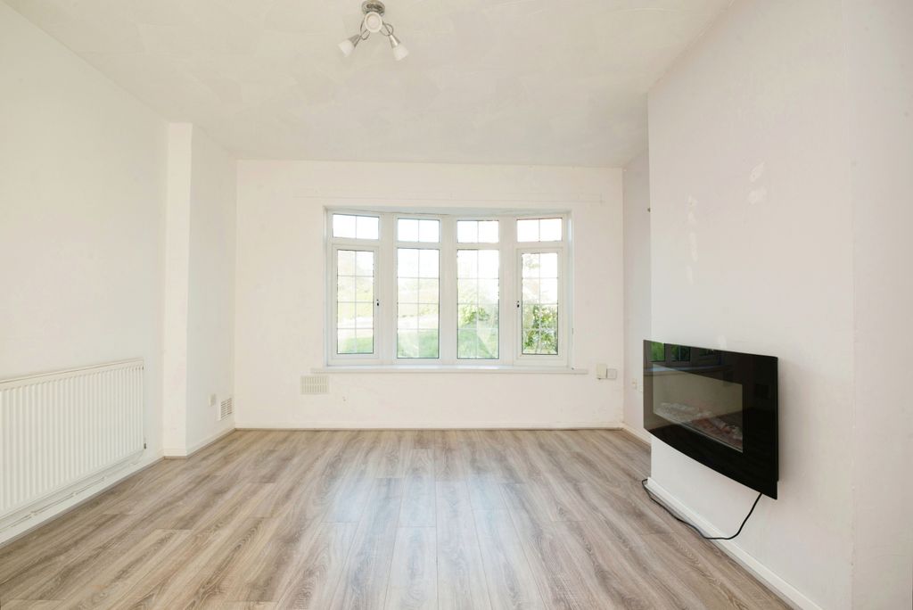 Property photo 2 of 10 2