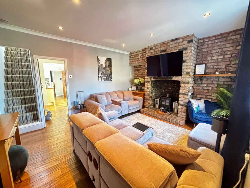 Property photo 3 of 24 Bedroom