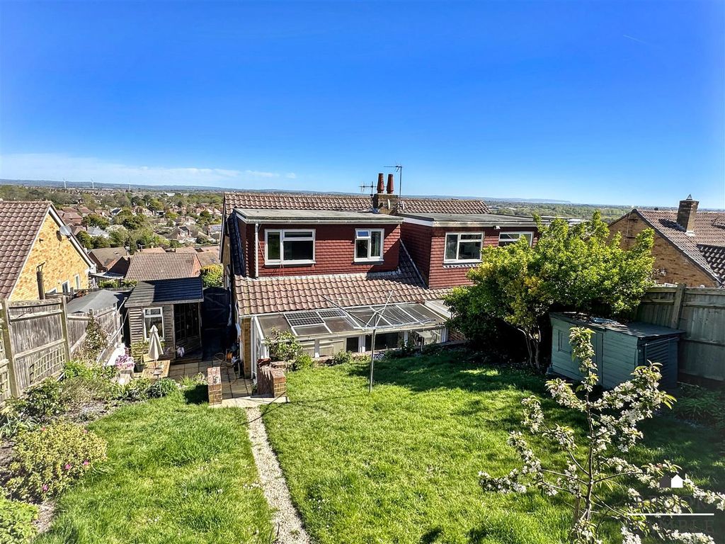 Property photo 2 of 27 01323 438506