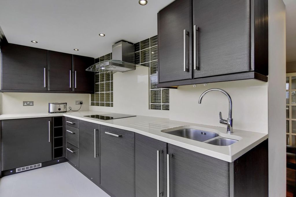 Property photo 2 of 13 2.Png