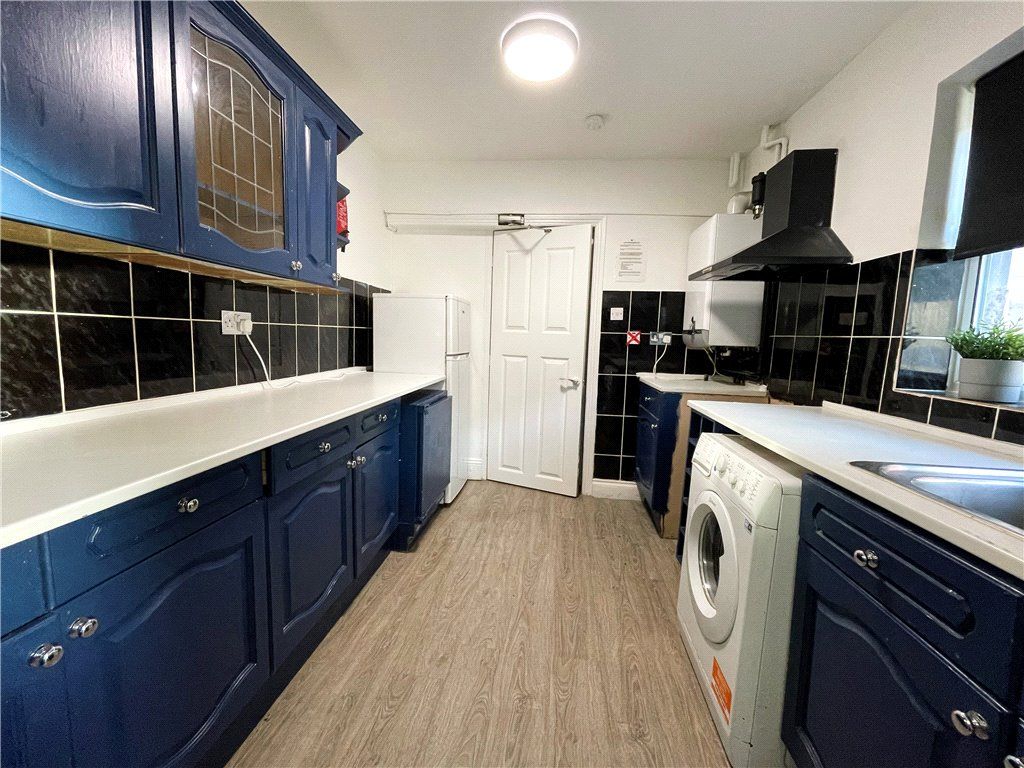 Property photo 3 of 4 Kitchen