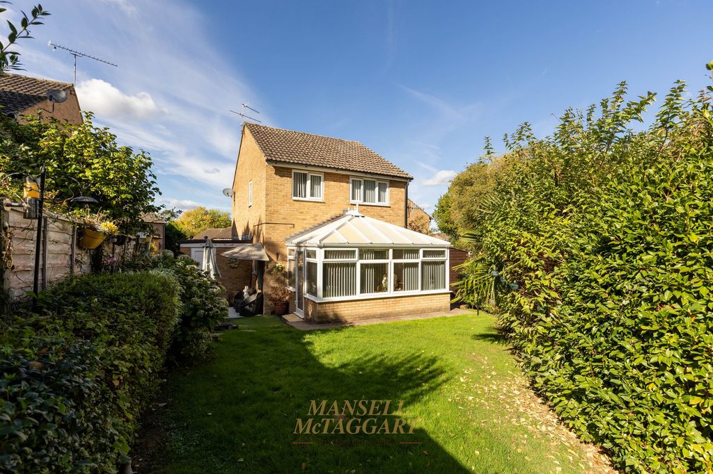 Property photo 3 of 28