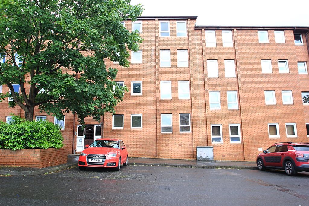 Property photo 1 of 10