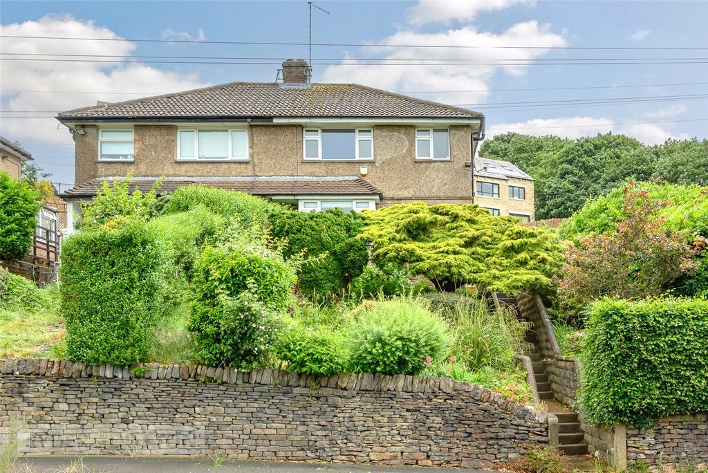 Property photo 1 of 21 External