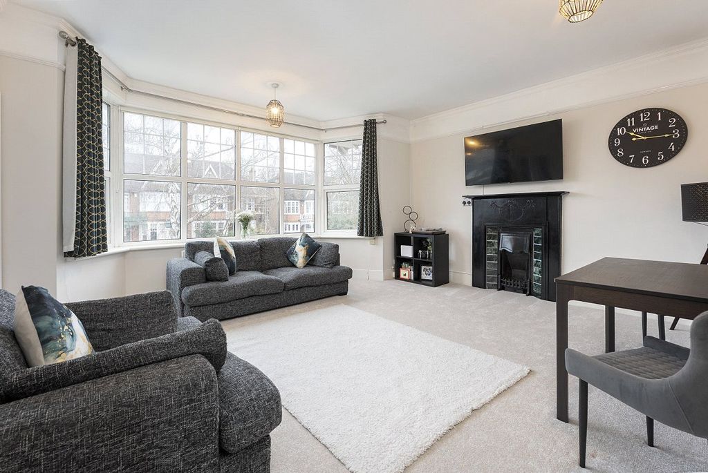 Property photo 3 of 16 Picture No. 33