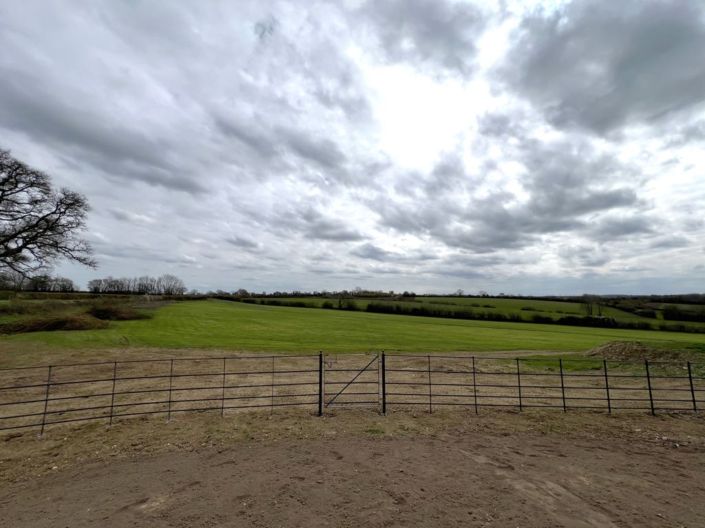 Property photo 3 of 29