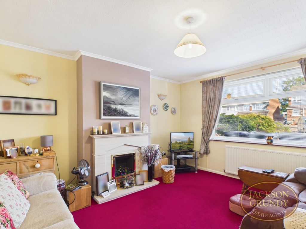 Property photo 3 of 17 Hinton Road