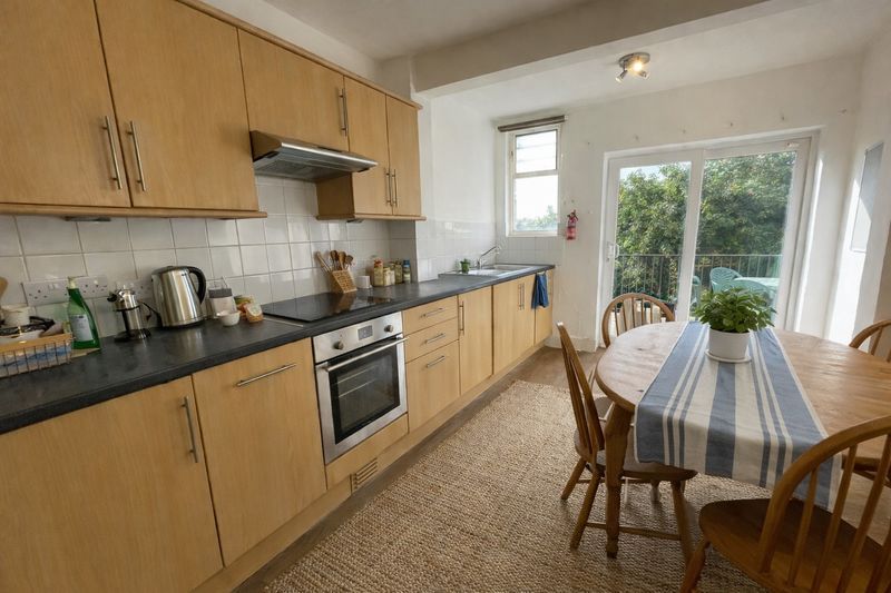 Property photo 2 of 8 Photo 11