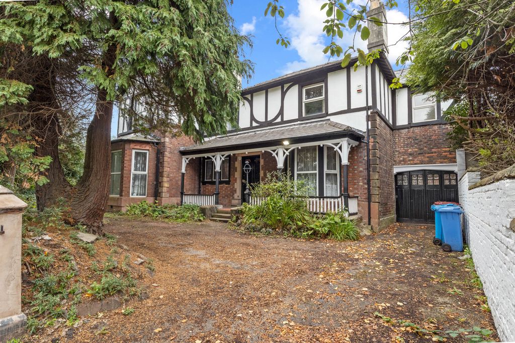 Property photo 2 of 45