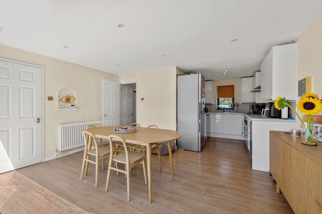 Property photo 2 of 13 Picture No. 07