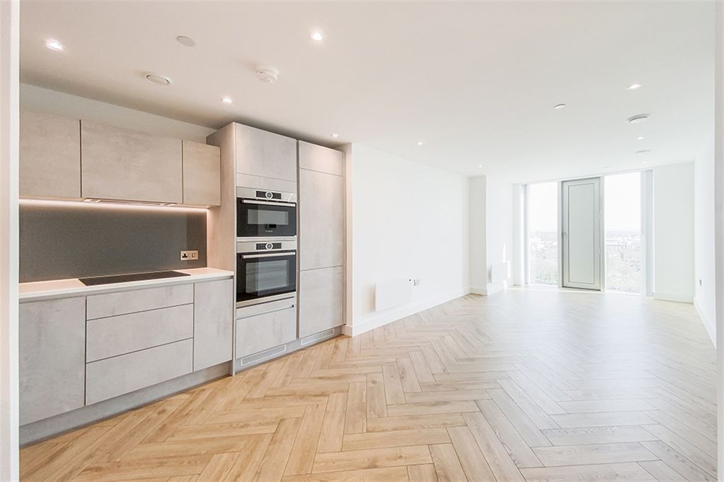 Property photo 1 of 14 (Main)