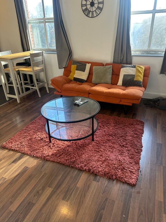 Property photo 1 of 4