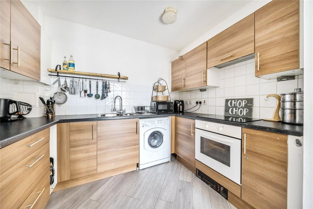 Property photo 3 of 9 Picture No. 04