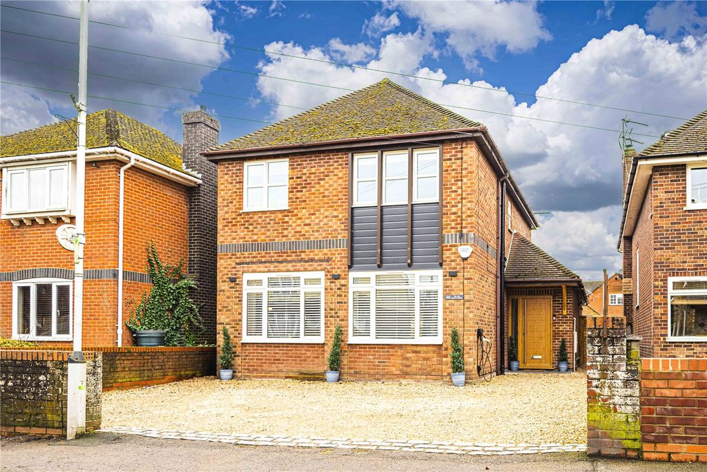 Property photo 1 of 29 Picture No. 15