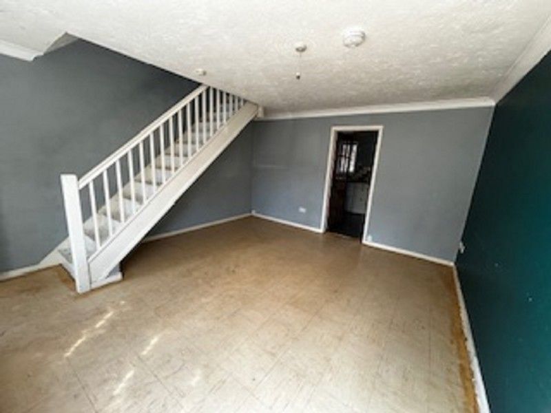 Property photo 2 of 9 Living Room